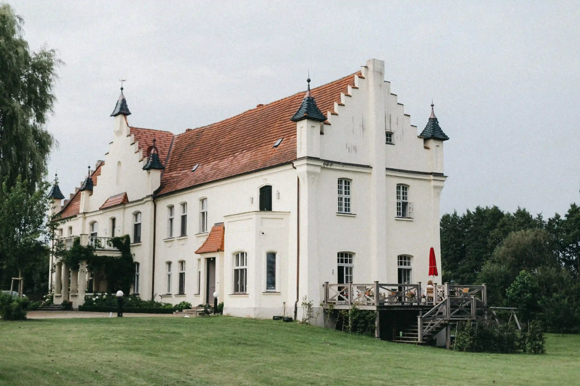 Historic manor house with a garden